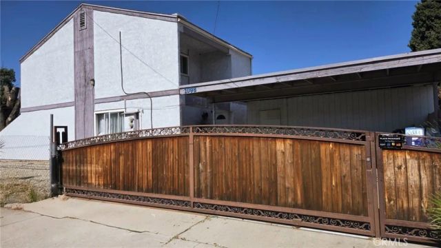 1098 W 9th, San Bernardino, CA 92411