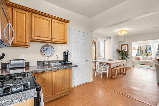 21 Center Street, Sea Bright, NJ 07760