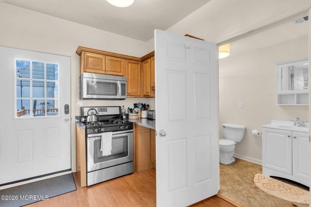 21 Center Street, Sea Bright, NJ 07760