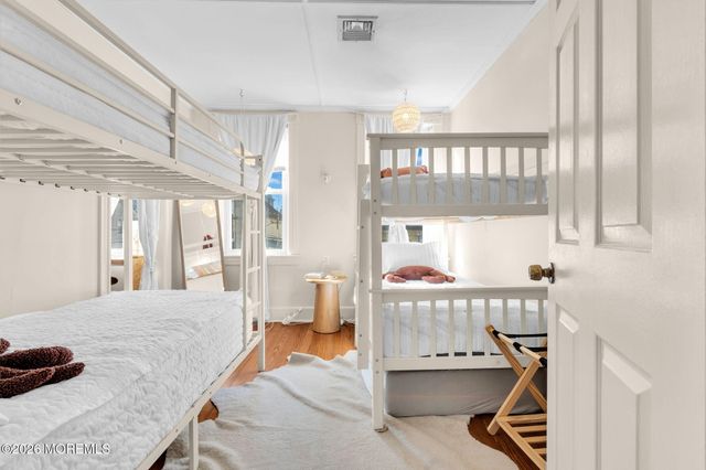 21 Center Street, Sea Bright, NJ 07760