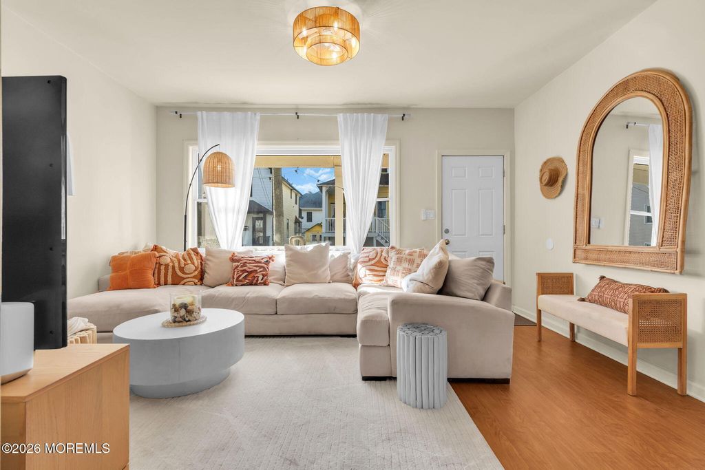 21 Center Street, Sea Bright, NJ 07760