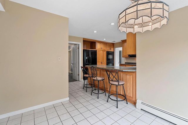 1909 N NICHOLAS STREET, Appleton, WI 54914