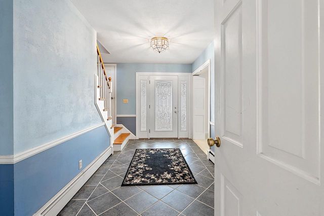 1909 N NICHOLAS STREET, Appleton, WI 54914