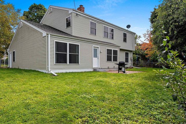 1909 N NICHOLAS STREET, Appleton, WI 54914