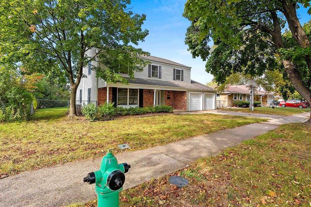 1909 N NICHOLAS STREET, Appleton, WI 54914