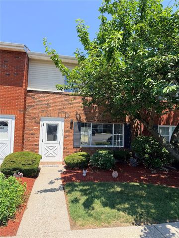 276 Temple Hill Road 906, New Windsor, NY 12553