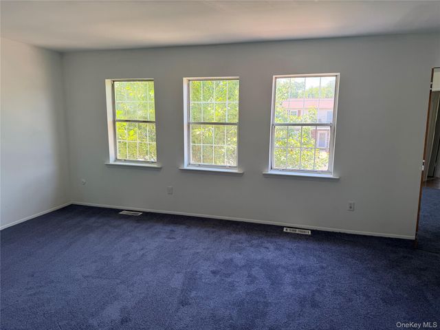 276 Temple Hill Road 906, New Windsor, NY 12553
