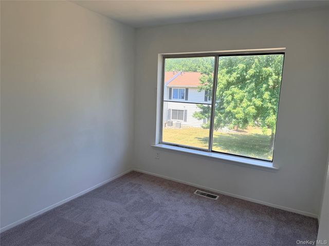 276 Temple Hill Road 906, New Windsor, NY 12553