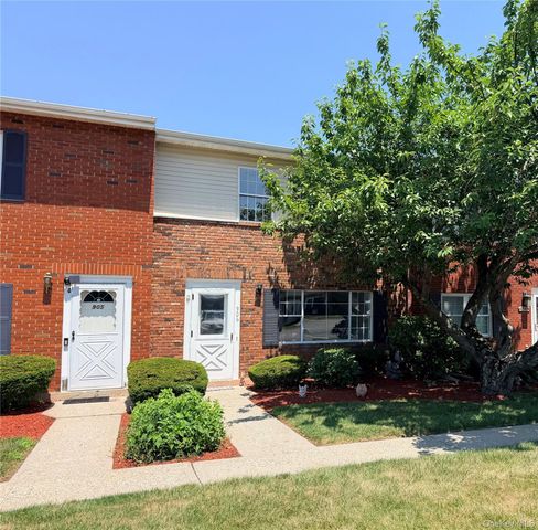276 Temple Hill Road 906, New Windsor, NY 12553
