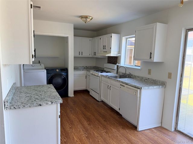 276 Temple Hill Road 906, New Windsor, NY 12553