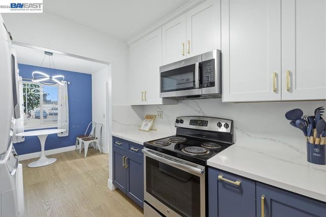 15289 Upton Ave, San Leandro, CA 94578