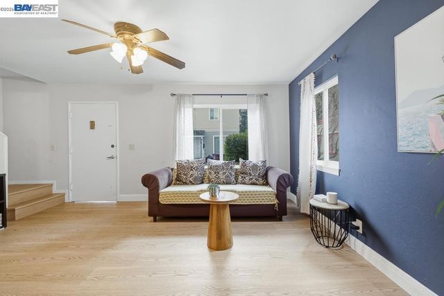 15289 Upton Ave, San Leandro, CA 94578