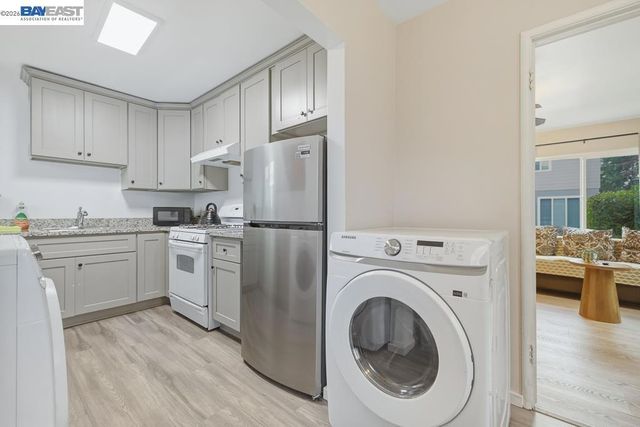 15289 Upton Ave, San Leandro, CA 94578