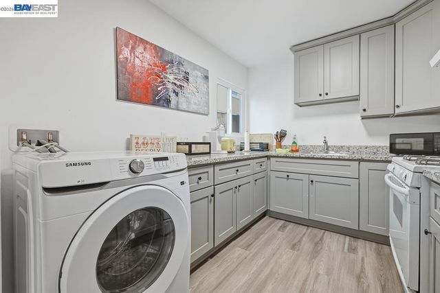 15289 Upton Ave, San Leandro, CA 94578