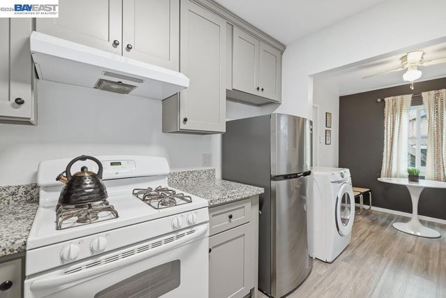 15289 Upton Ave, San Leandro, CA 94578