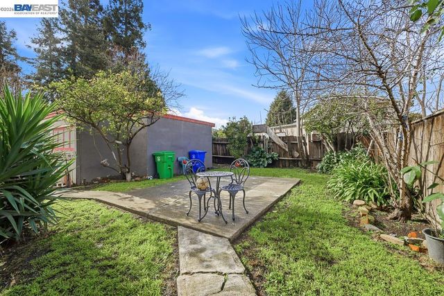 15289 Upton Ave, San Leandro, CA 94578