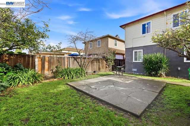 15289 Upton Ave, San Leandro, CA 94578