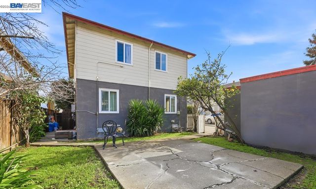 15289 Upton Ave, San Leandro, CA 94578