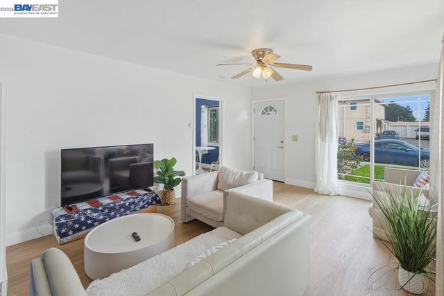 15289 Upton Ave, San Leandro, CA 94578