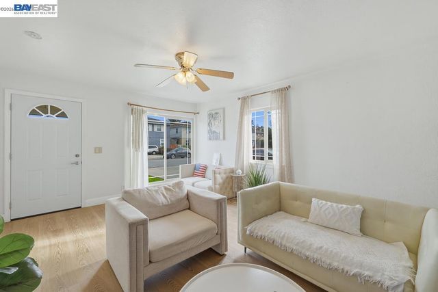 15289 Upton Ave, San Leandro, CA 94578