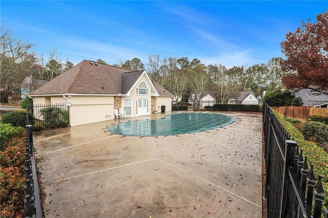 415 Brown Thrasher Court, Alpharetta, GA 30009