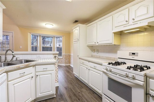 415 Brown Thrasher Court, Alpharetta, GA 30009