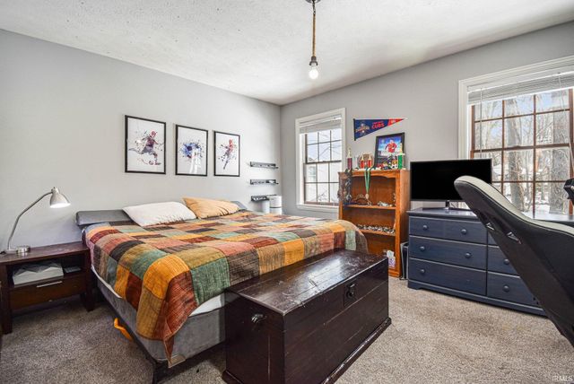 21793 Lodgepole Lane, Bristol, IN 46507