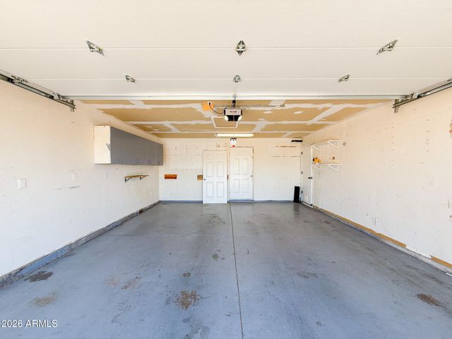15851 N 24TH Avenue, Phoenix, AZ 85023