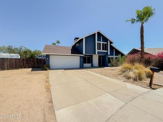 15851 N 24TH Avenue, Phoenix, AZ 85023