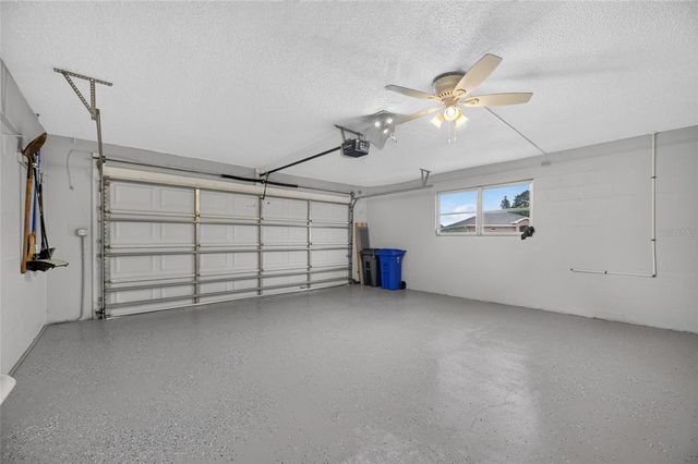 1743 COCO PALM CIRCLE, Sun City Center, FL 33573