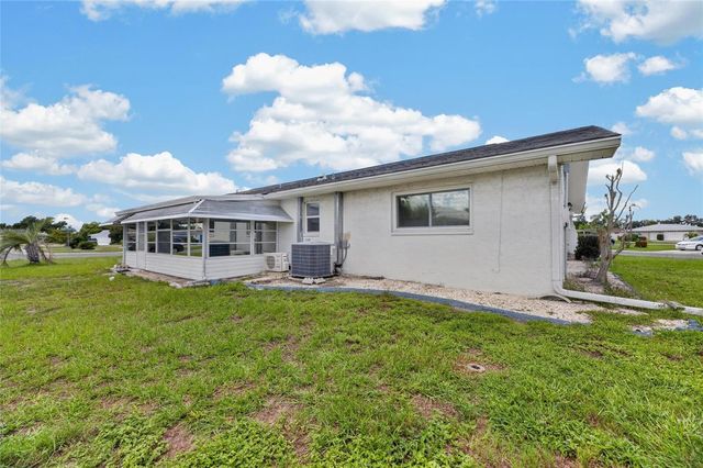 1743 COCO PALM CIRCLE, Sun City Center, FL 33573