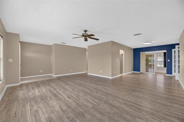 1743 COCO PALM CIRCLE, Sun City Center, FL 33573