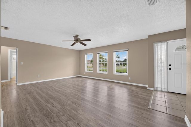 1743 COCO PALM CIRCLE, Sun City Center, FL 33573
