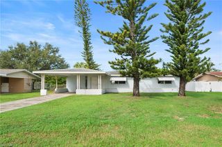406 15th AVE, Cape Coral, FL 33909