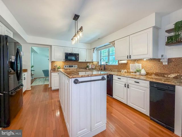 152 ASPEN RD, Yardley, PA 19067