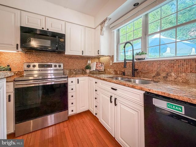 152 ASPEN RD, Yardley, PA 19067