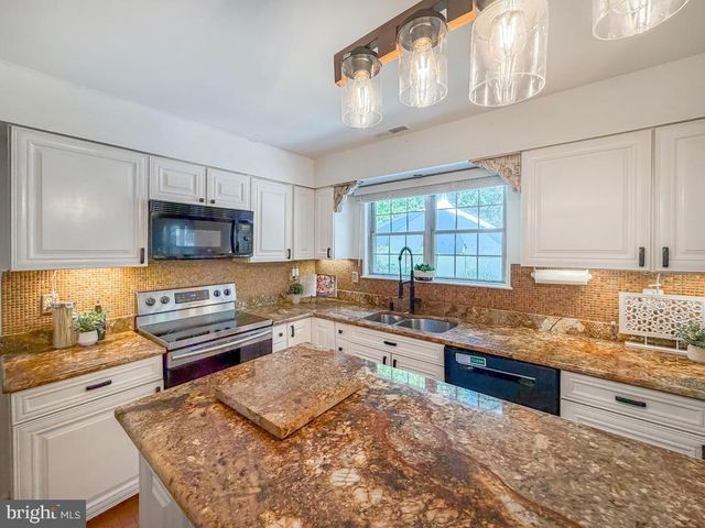 152 ASPEN RD, Yardley, PA 19067