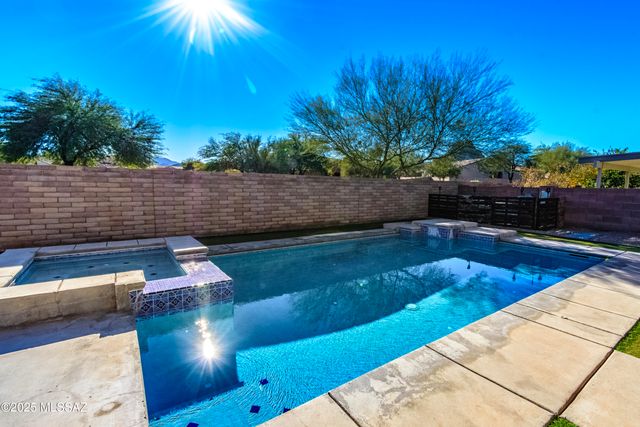 7173 W Dimming Star Drive, Tucson, AZ 85743