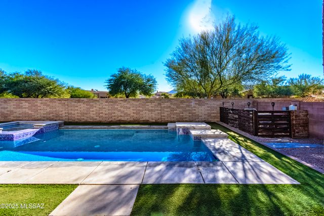 7173 W Dimming Star Drive, Tucson, AZ 85743