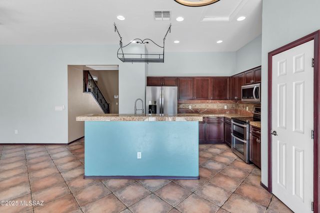 7173 W Dimming Star Drive, Tucson, AZ 85743