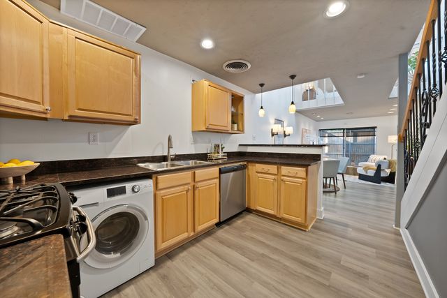 4003 Gilbert Avenue 10, Dallas, TX 75219