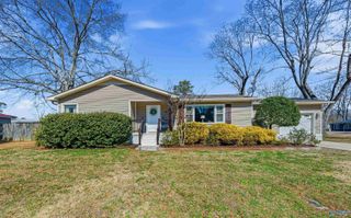 423 Shoal Creek Trail NE, Arab, AL 35016