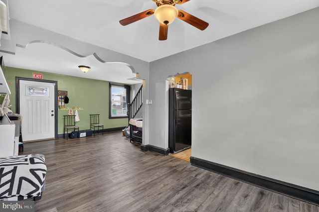 226 W LAVEER ST, Philadelphia, PA 19120