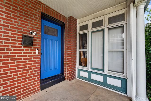 226 W LAVEER ST, Philadelphia, PA 19120