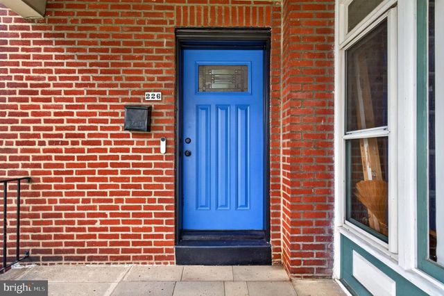 226 W LAVEER ST, Philadelphia, PA 19120