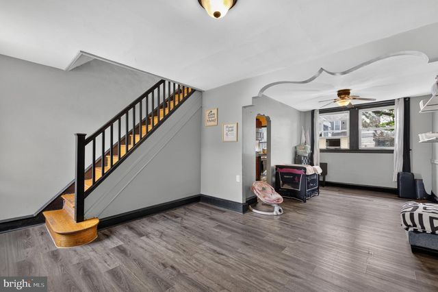 226 W LAVEER ST, Philadelphia, PA 19120
