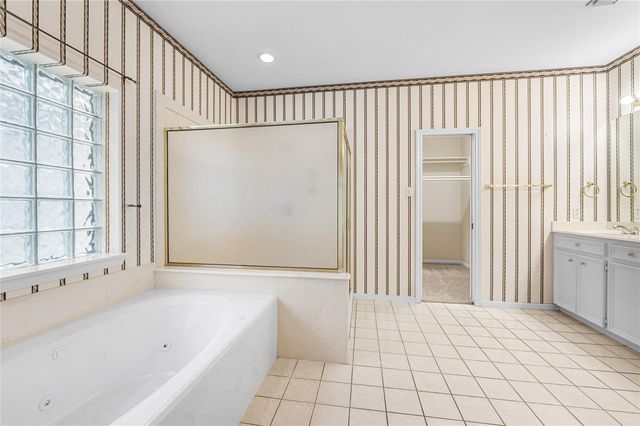 3111 Meadow Oak Drive, Houston, TX 77068