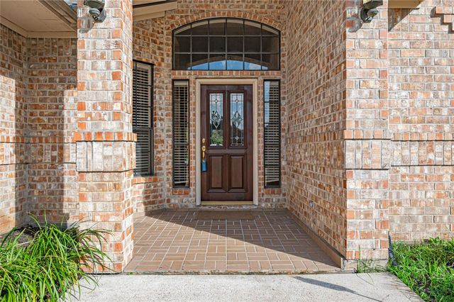 3111 Meadow Oak Drive, Houston, TX 77068