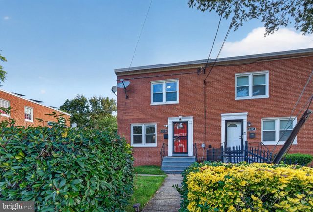 1017 BOOKER DR, Capitol Heights, MD 20743