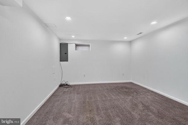 1017 BOOKER DR, Capitol Heights, MD 20743
